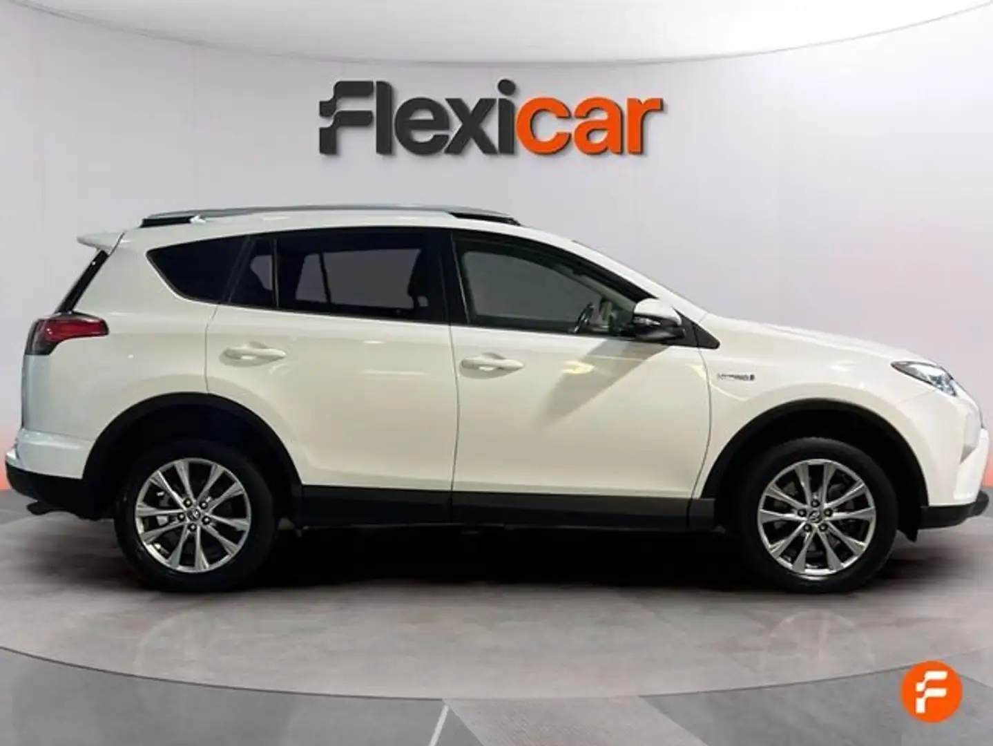Toyota RAV 4 2.5 hybrid 2WD Advance Blanc - 2