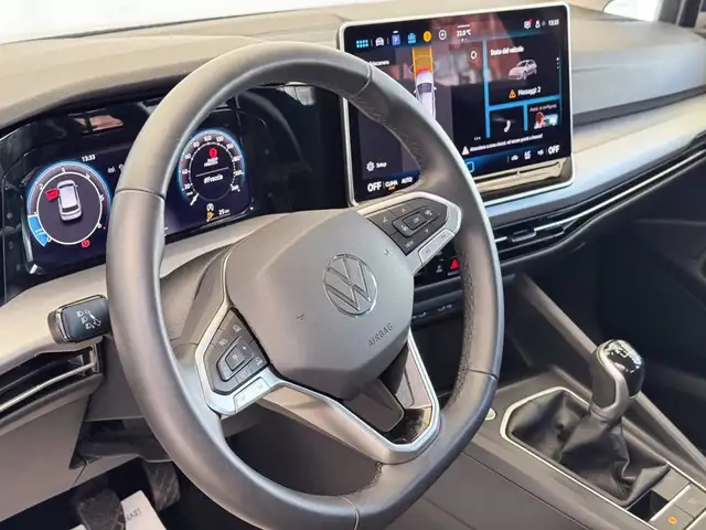 Volkswagen Golf view 19