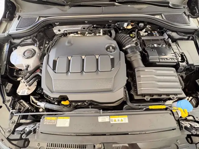 Volkswagen Golf view 13