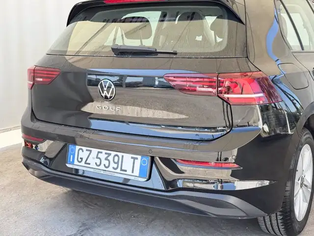 Volkswagen Golf view 18