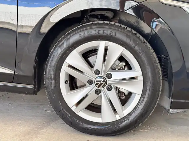 Volkswagen Golf view 15
