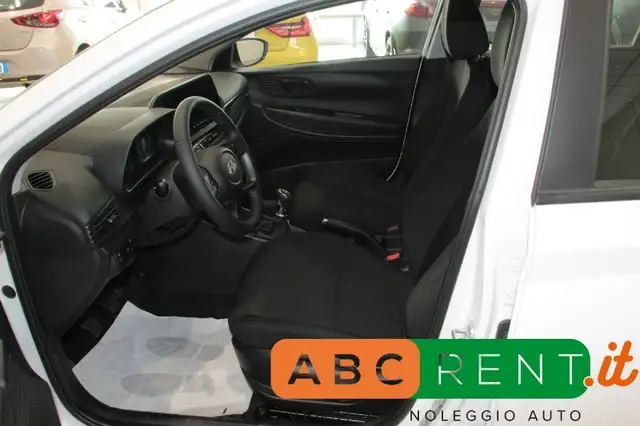 Hyundai I20 view 9