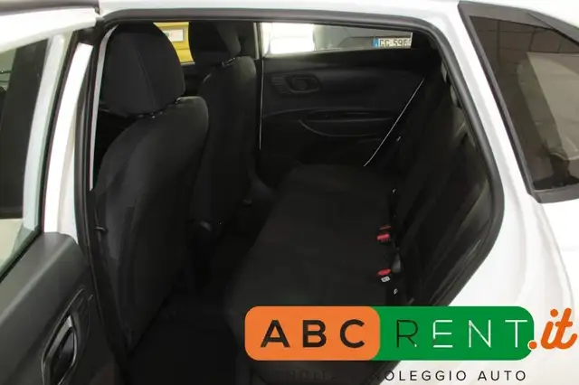 Hyundai I20 view 10