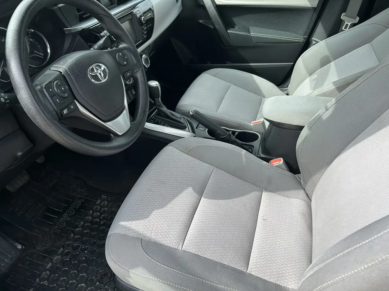 Toyota Corolla снимка Toyota Corolla