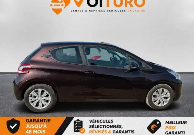 Peugeot 208 view 6
