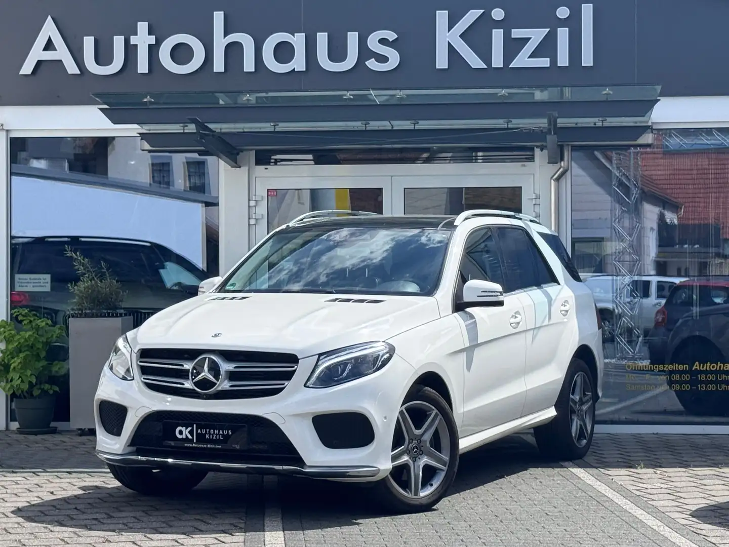 Mercedes-Benz GLE 350 GLE 350 d 4M 2xAMG Distro. Pano. Blanc - 2