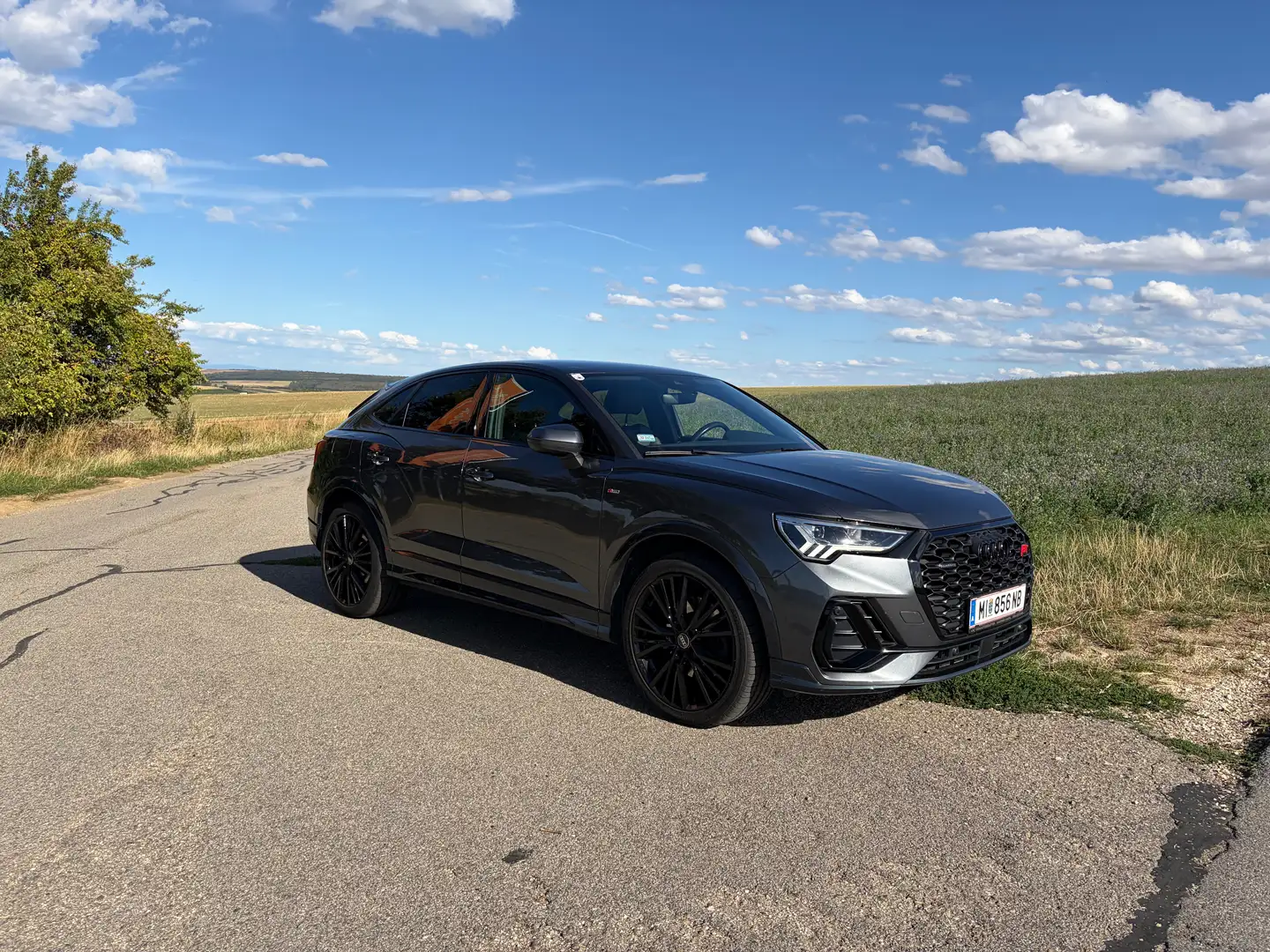 Audi Q3 Q3 40 TDI quattro S-line S-tronic S-line Grau - 2