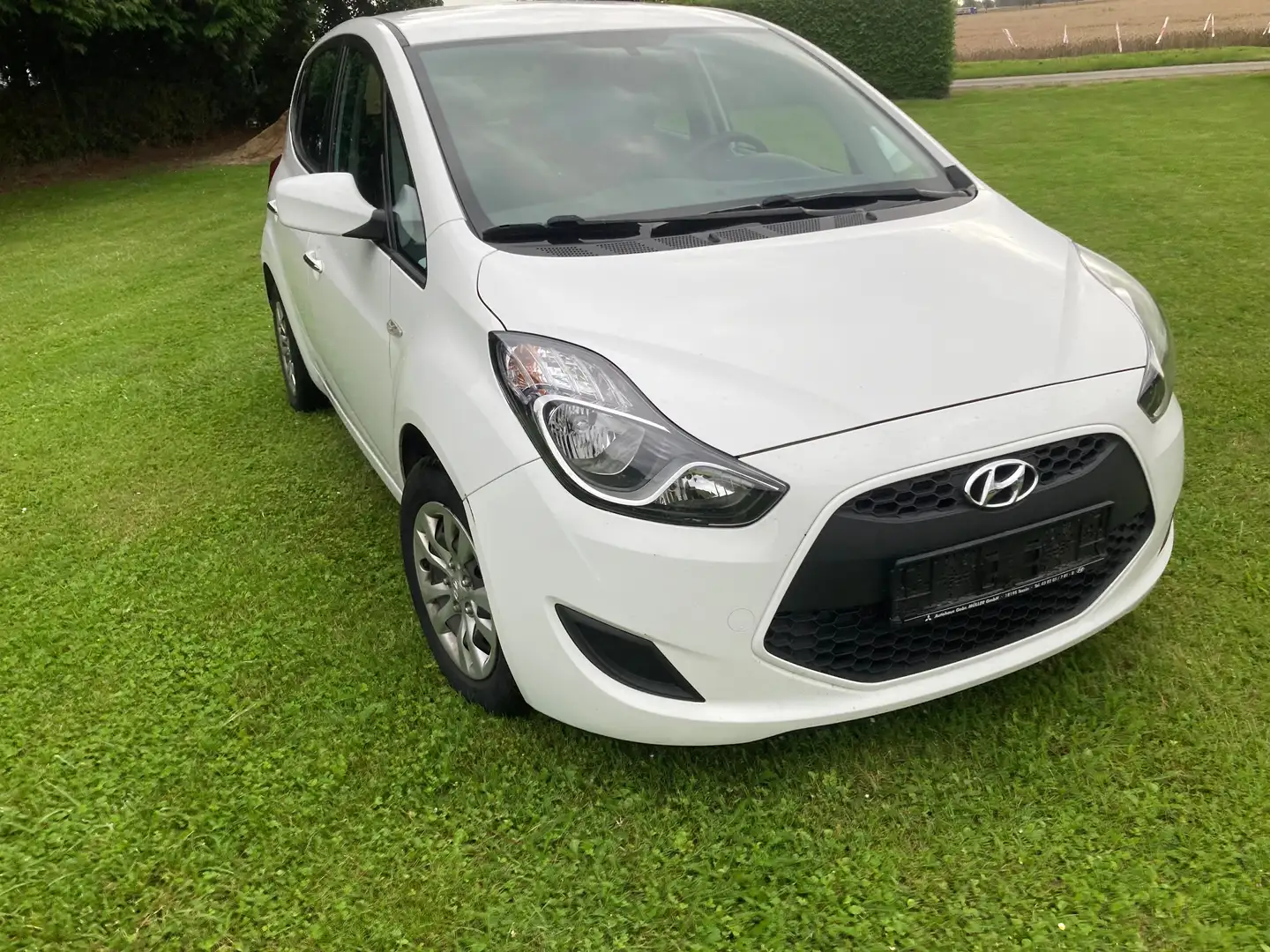 Hyundai iX20 1.4 blue Passion Weiß - 2