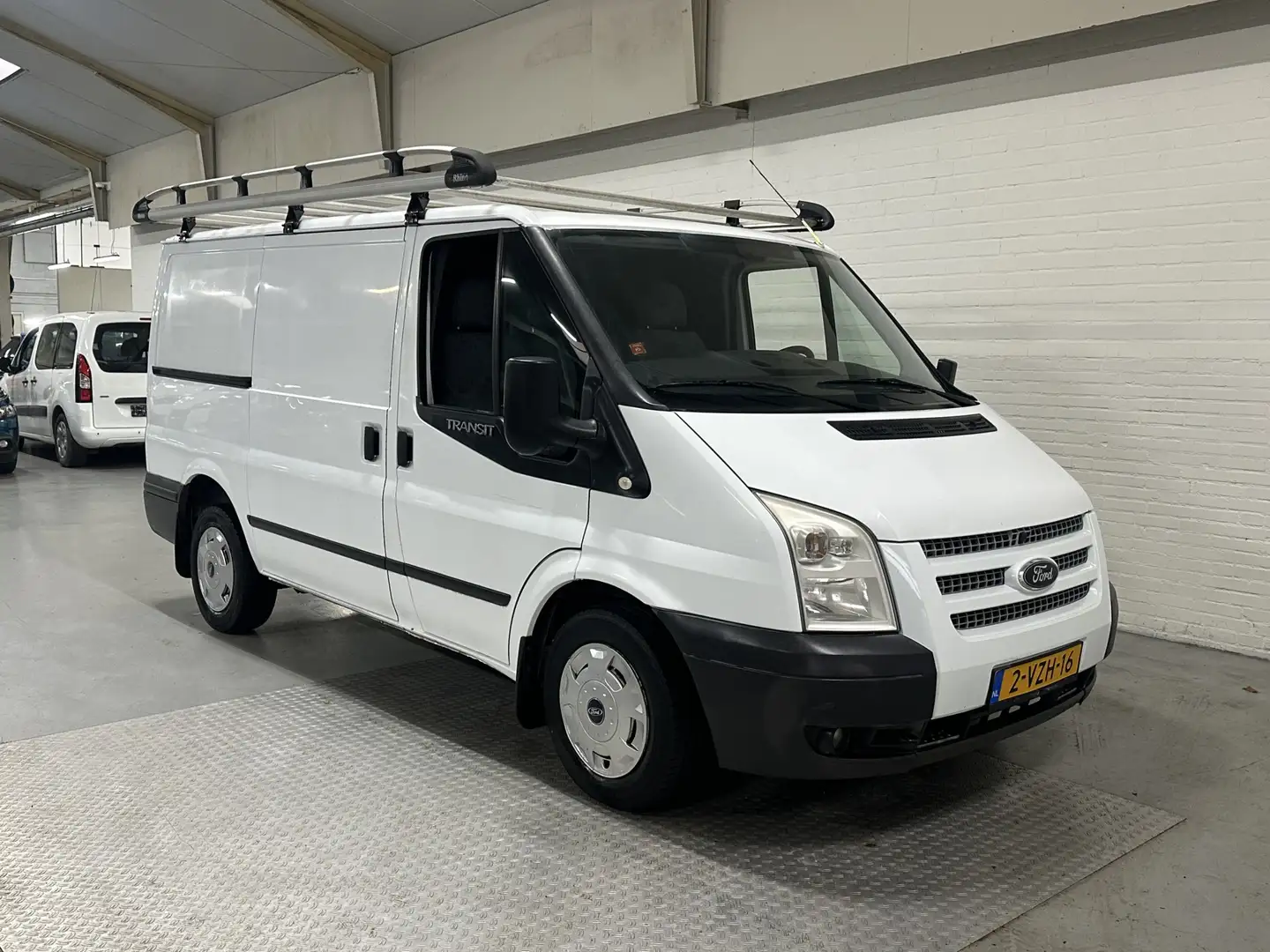 Ford Transit 280S 2.2 TDCI Ambiente AIRCO / CRUISE / TREKHAK Weiß - 2