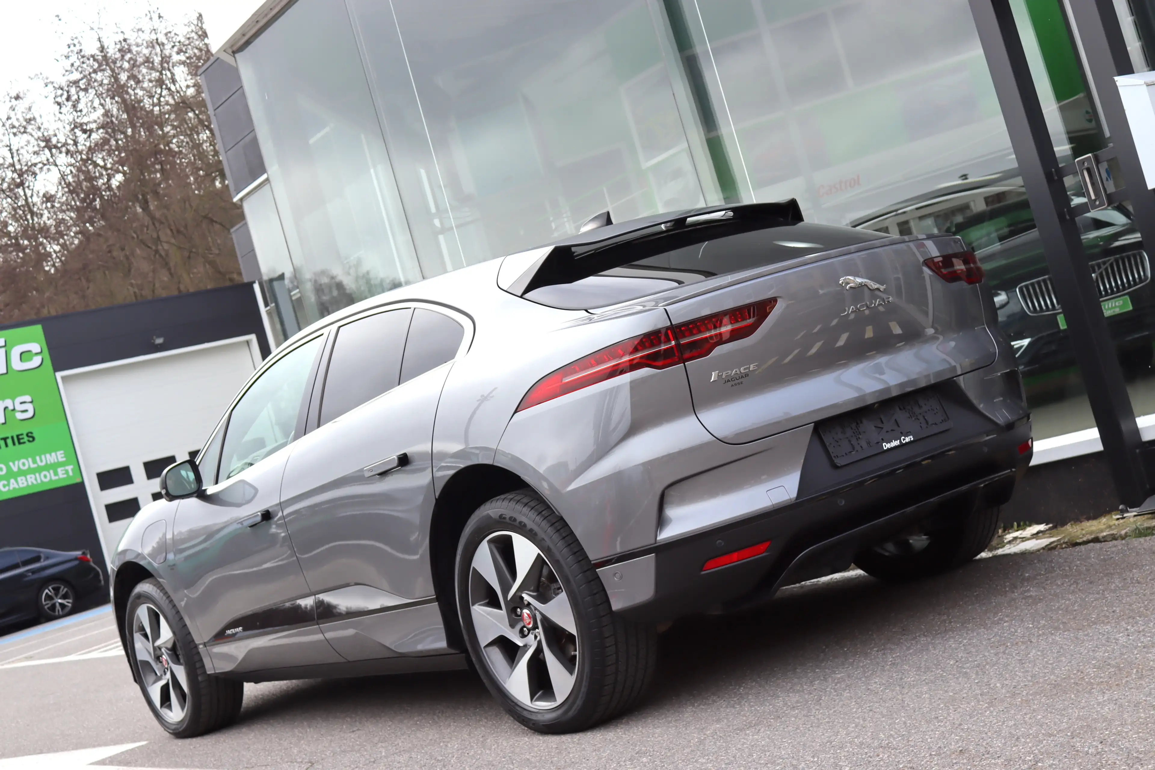 Jaguar I-Pace EV320 SE TOIT PANO CAMERA LED FULL OPTIONS TVAC — photo 2