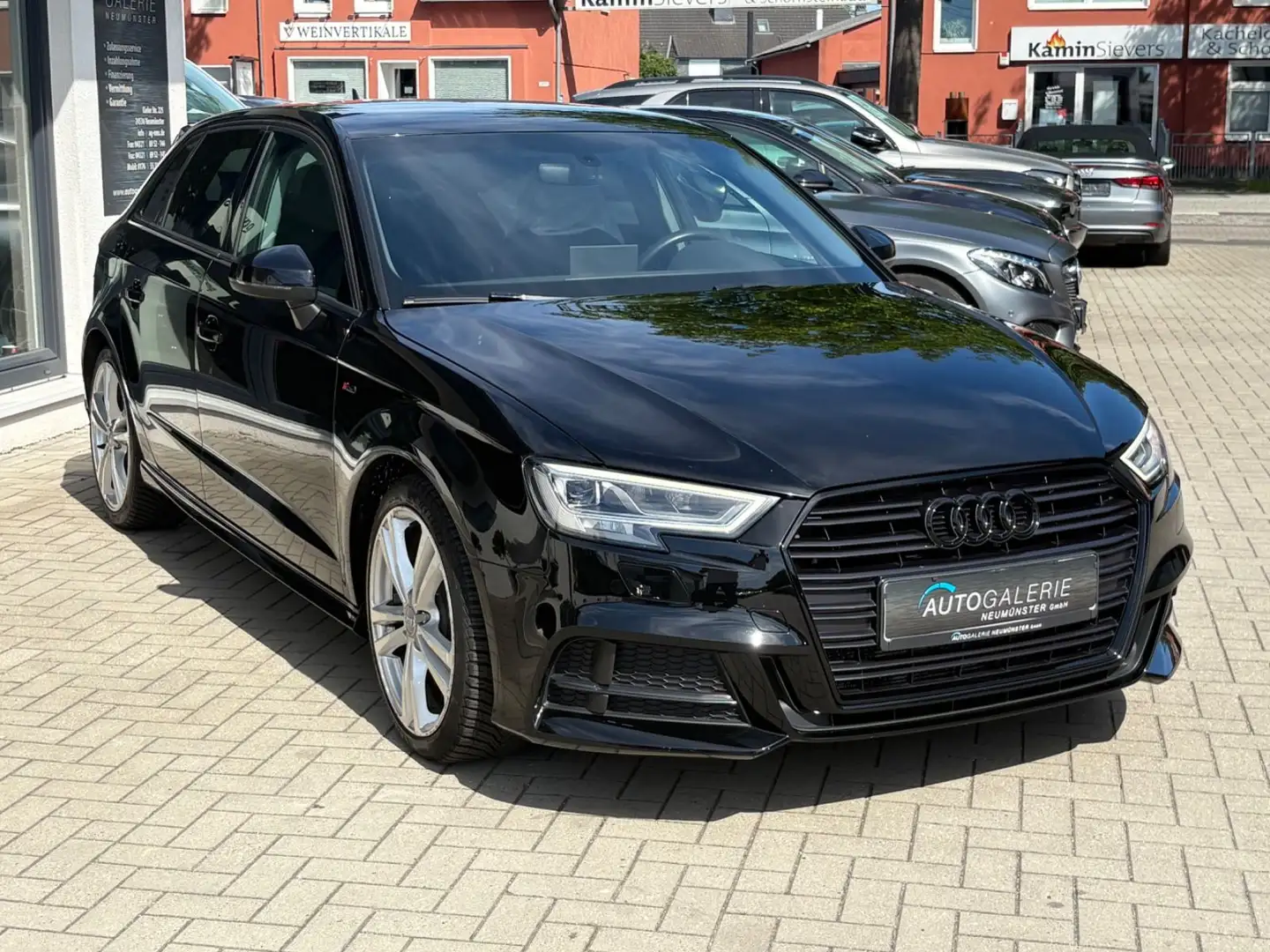 Audi A3 Sportback 35 TDI°S-Line°Navi°PDC°Tempo°LED Zwart - 2
