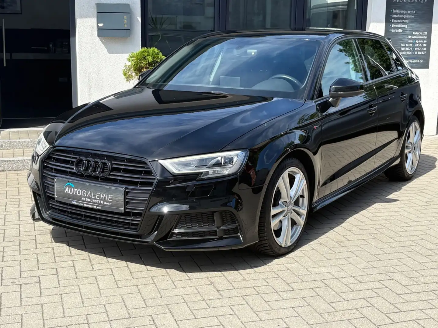 Audi A3 Sportback 35 TDI°S-Line°Navi°PDC°Tempo°LED Zwart - 1