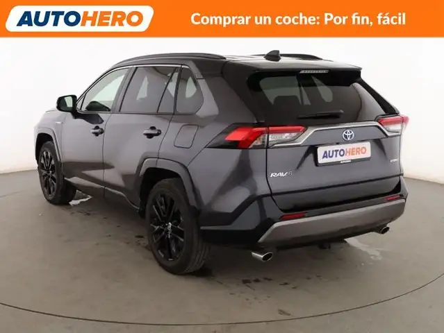 Toyota Rav4 view 4