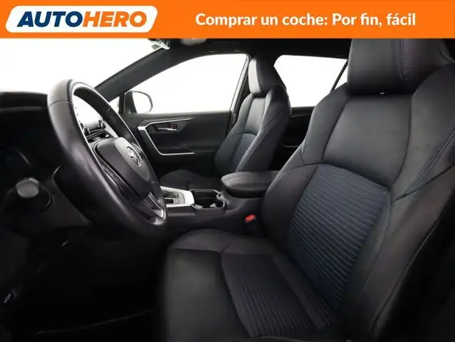 Toyota Rav4 view 11