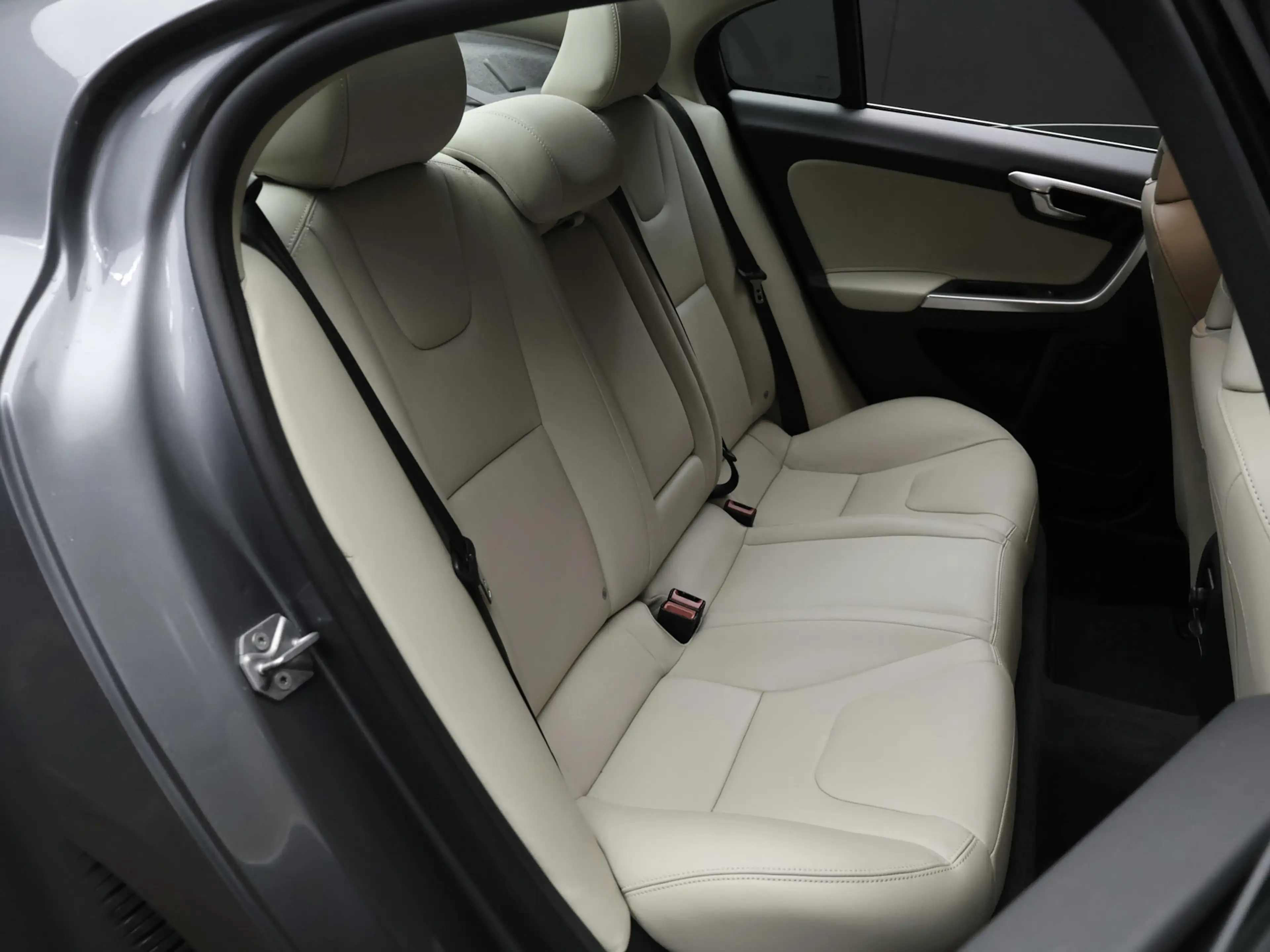 Volvo S60 2.0 T4 Summum Sport (SCHUIFDAK,NAVI,CAMERA,STOEL/S — photo 30