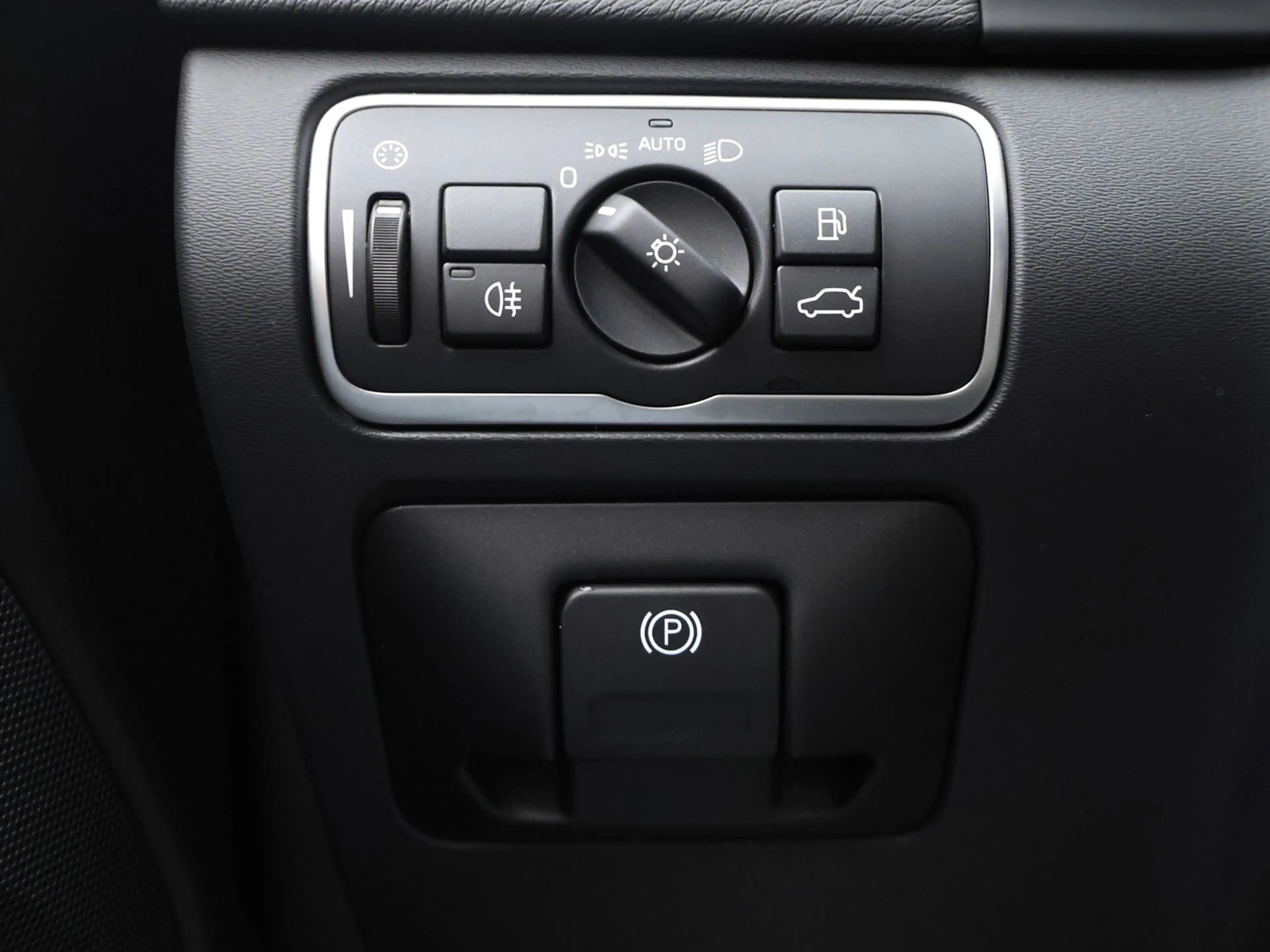 Volvo S60 2.0 T4 Summum Sport (SCHUIFDAK,NAVI,CAMERA,STOEL/S — photo 24