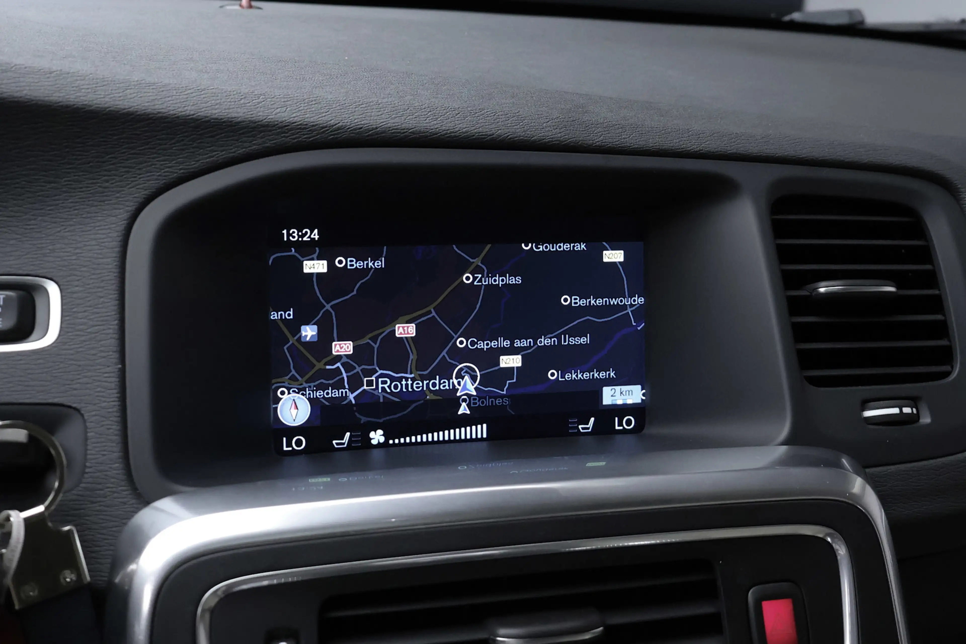 Volvo S60 2.0 T4 Summum Sport (SCHUIFDAK,NAVI,CAMERA,STOEL/S — photo 13