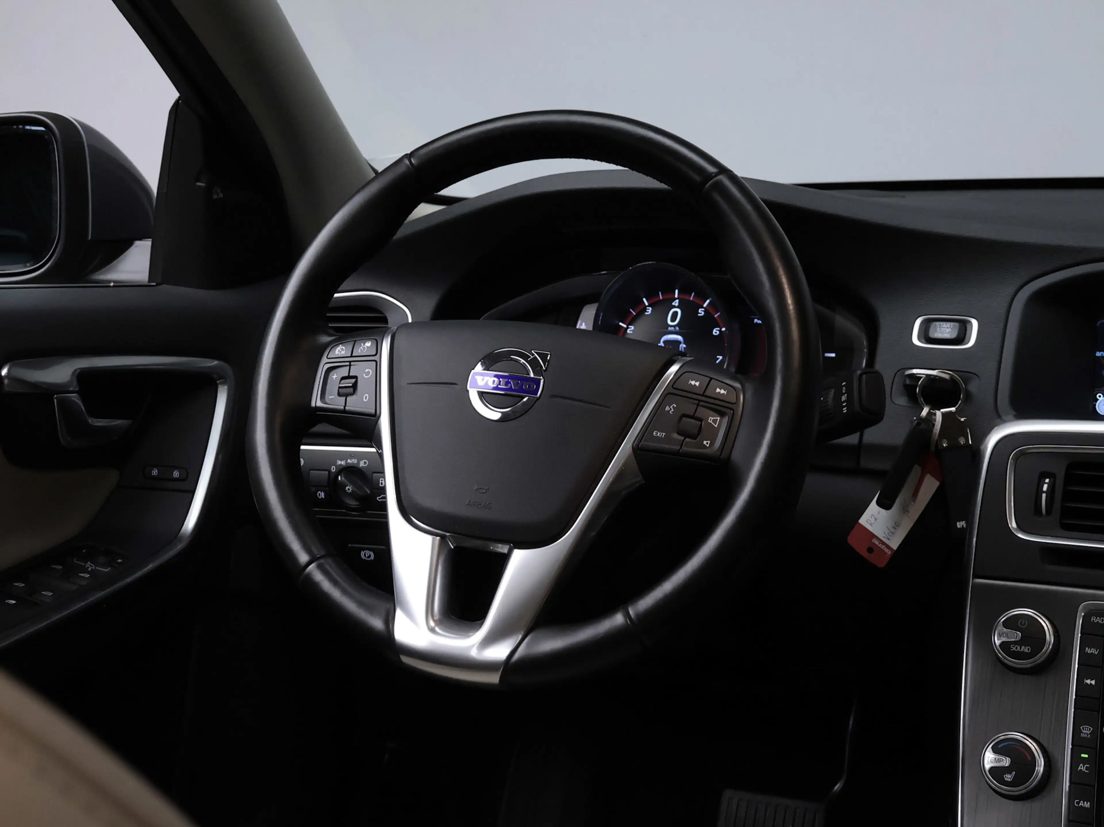 Volvo S60 2.0 T4 Summum Sport (SCHUIFDAK,NAVI,CAMERA,STOEL/S — photo 32