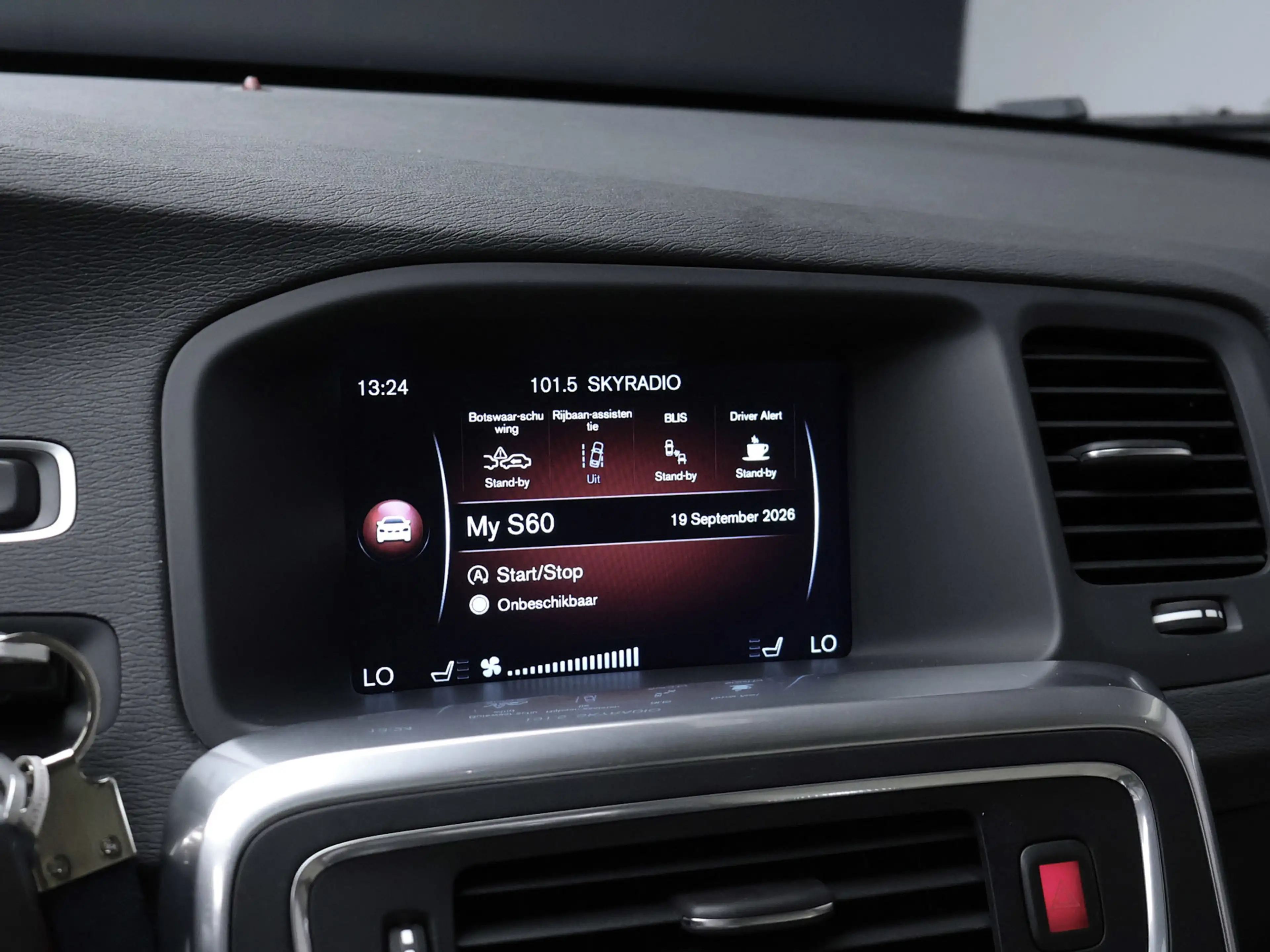 Volvo S60 2.0 T4 Summum Sport (SCHUIFDAK,NAVI,CAMERA,STOEL/S — photo 17