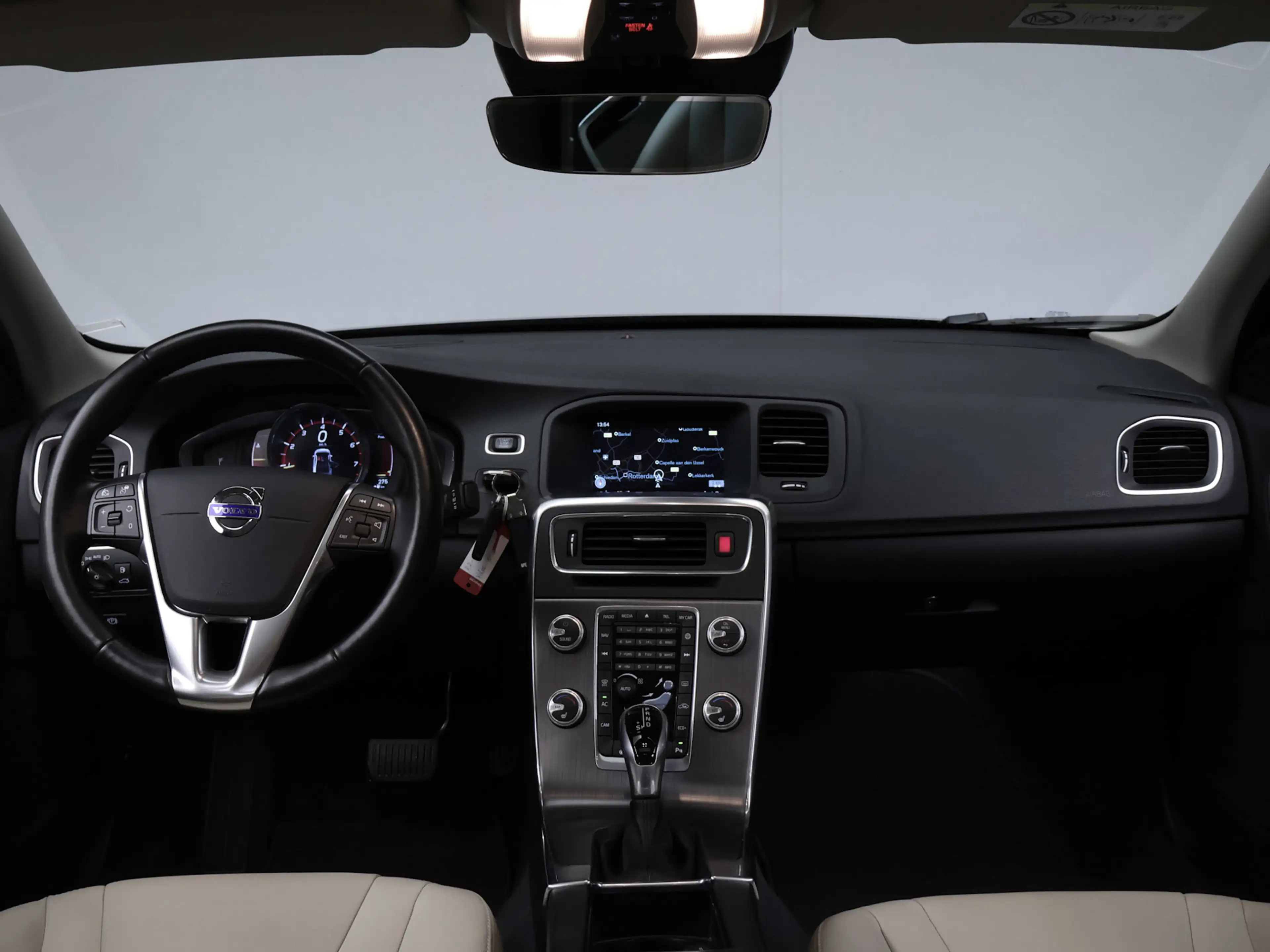 Volvo S60 2.0 T4 Summum Sport (SCHUIFDAK,NAVI,CAMERA,STOEL/S — photo 6