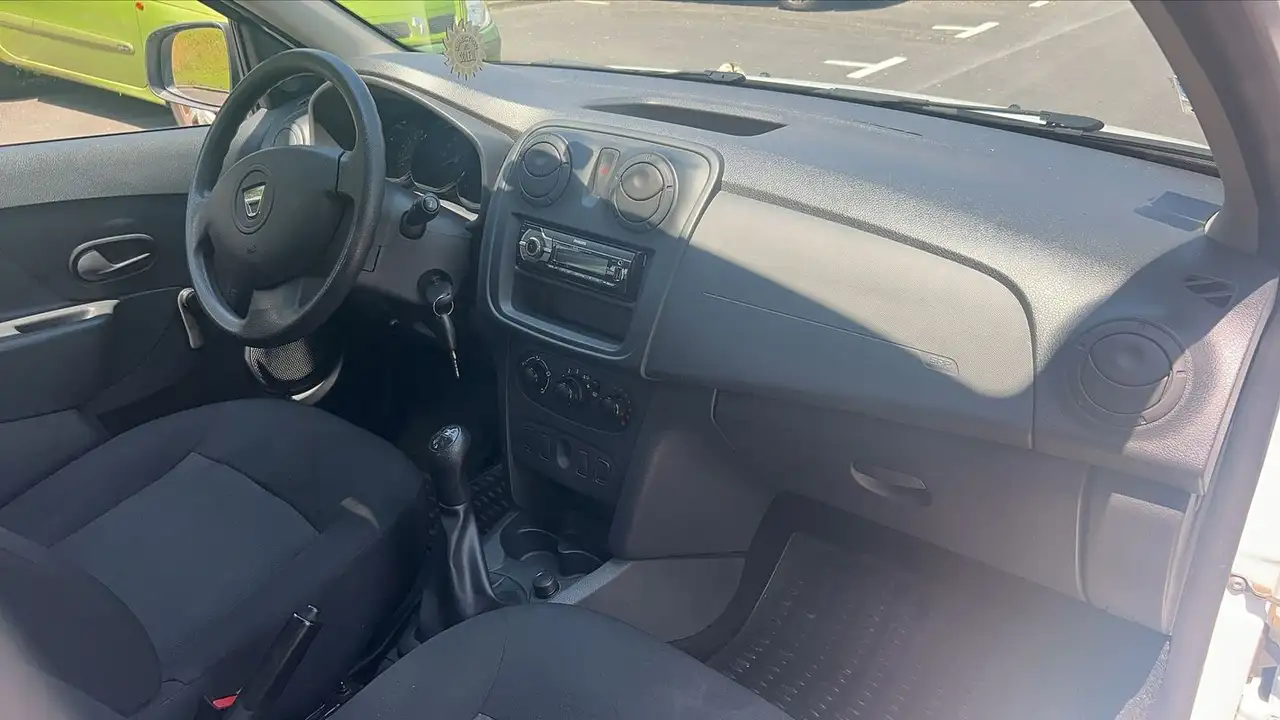 Dacia Sandero Sandero — photo 10