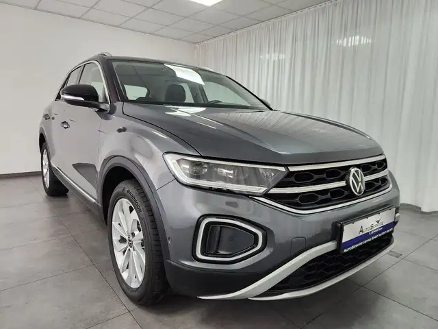 Volkswagen T-Roc STYLE 1.5 DSG IQ.LIGHT ACC NAV CarPlay Kam