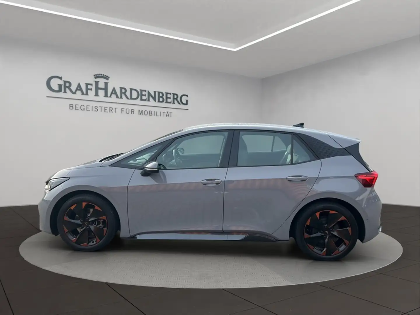 CUPRA Born Schalensitze - Tech L - 19 Zoll - Pilot M Grau - 2