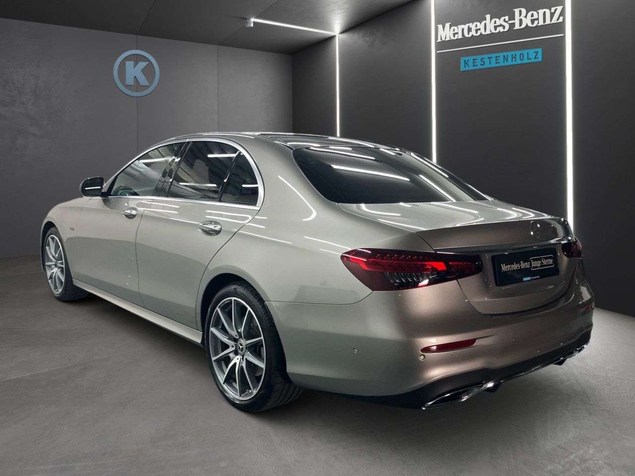 Mercedes-Benz E 300