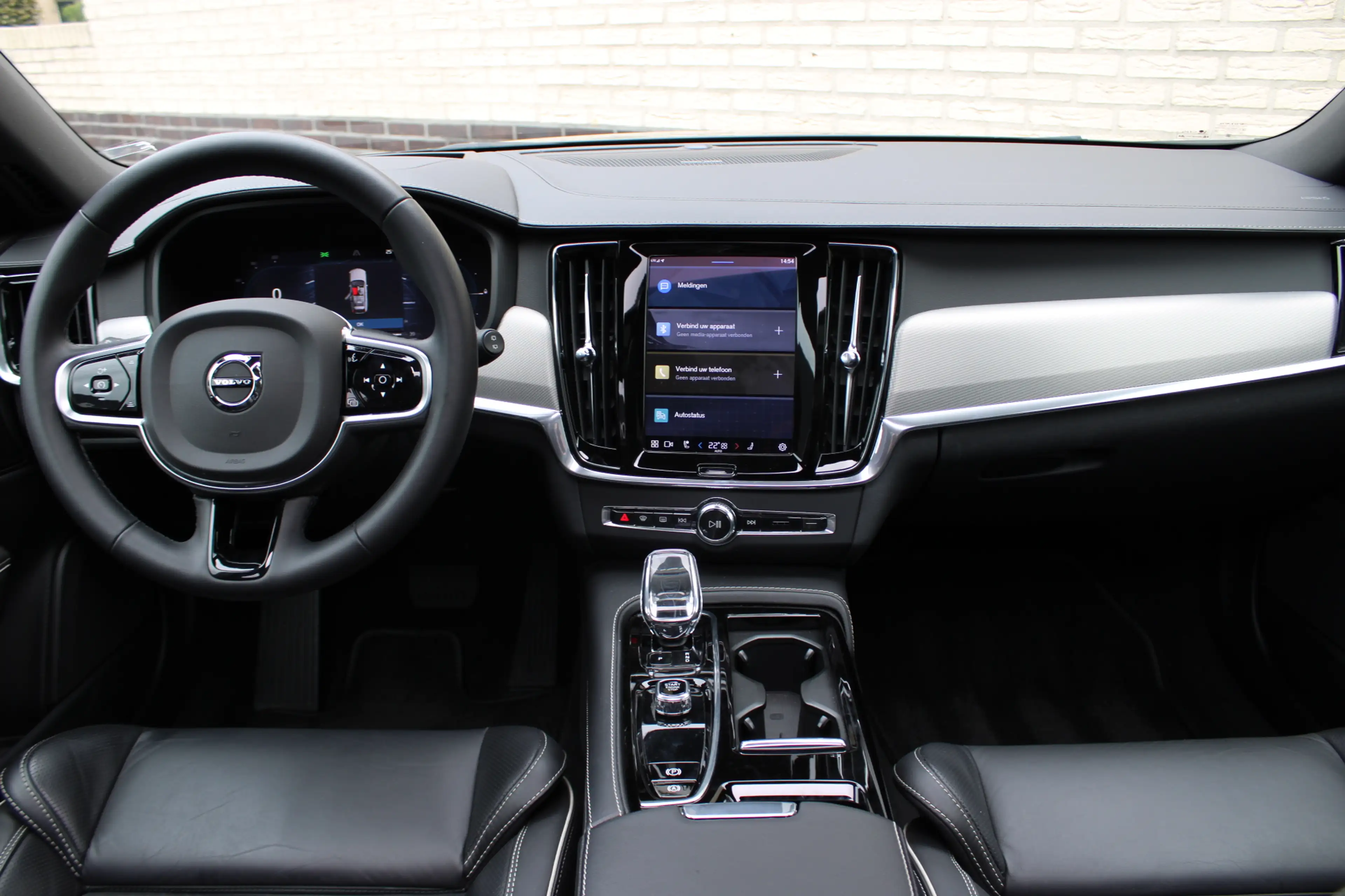 Volvo V90 2.0 T8 Plug-in hybrid AWD Ultimate Dark | Panorama — photo 5