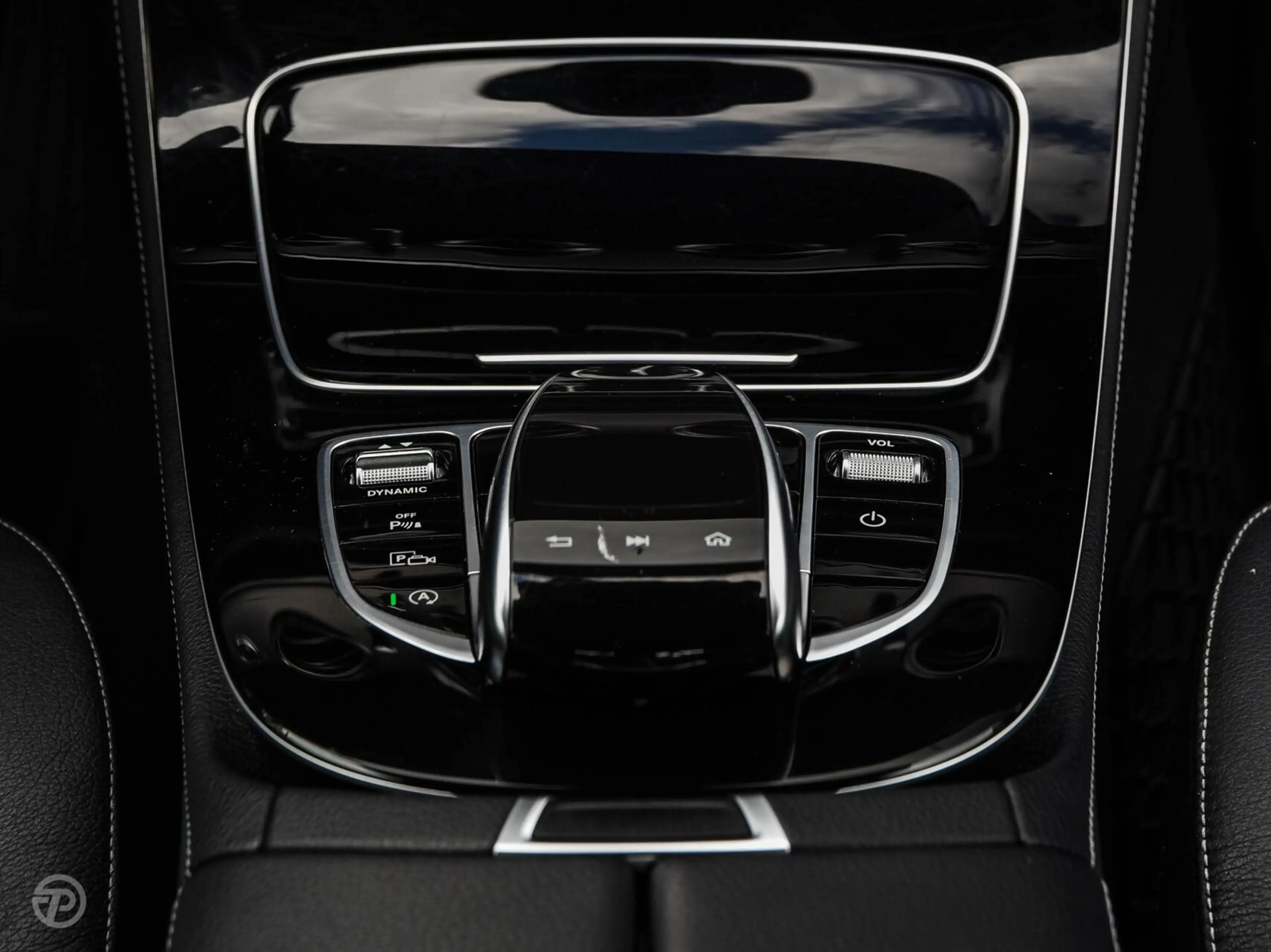 Mercedes-Benz E 220 d 220 d Ambition | Leder | HUD | Widescreen | Trek — photo 33
