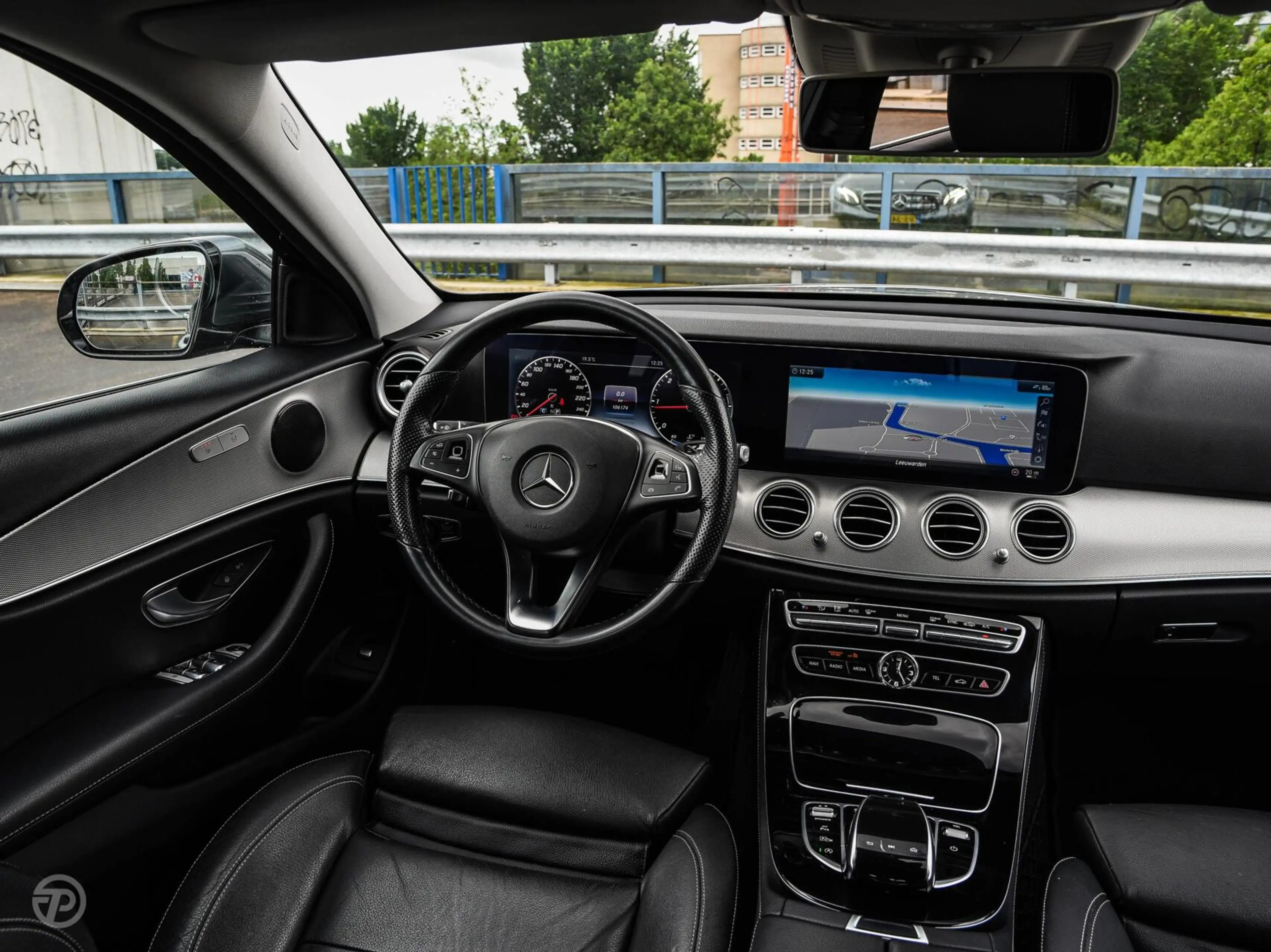 Mercedes-Benz E 220 d 220 d Ambition | Leder | HUD | Widescreen | Trek — photo 13