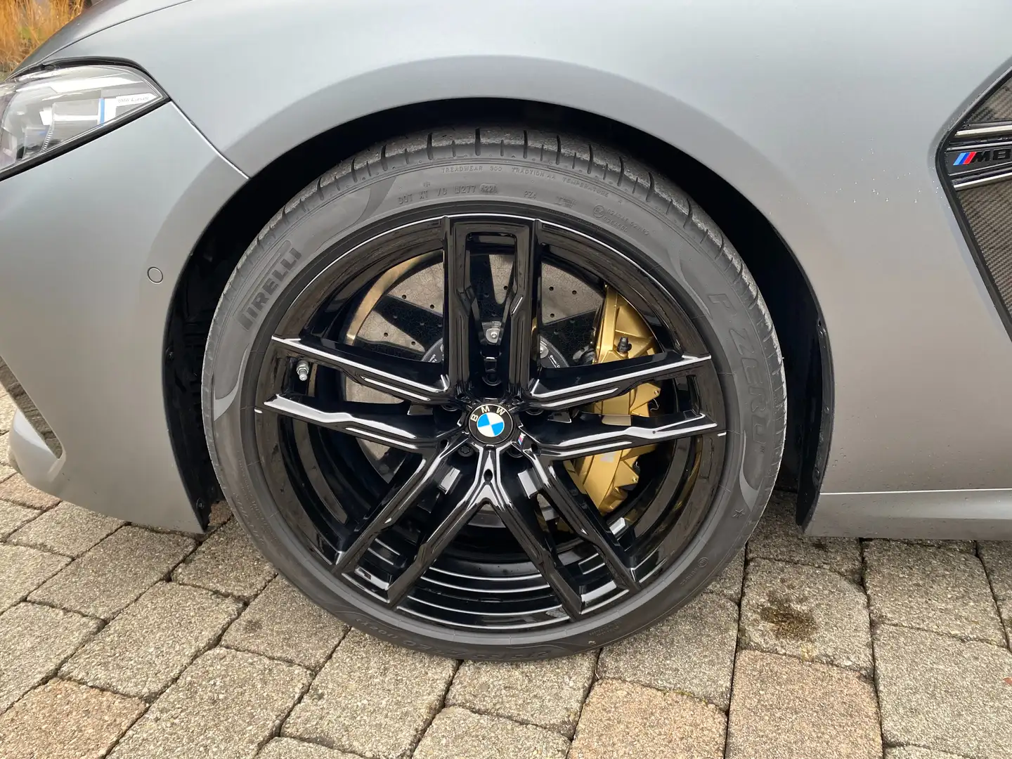 BMW M8 M8 Grau - 2
