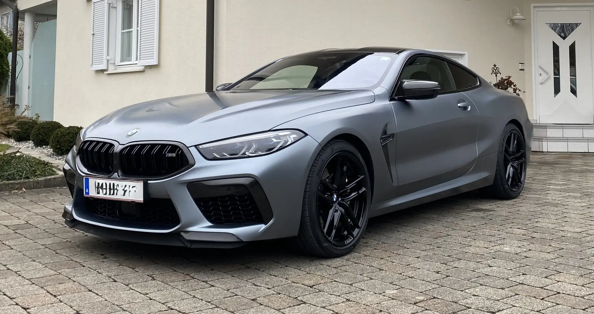 BMW M8 M8 Grau - 1