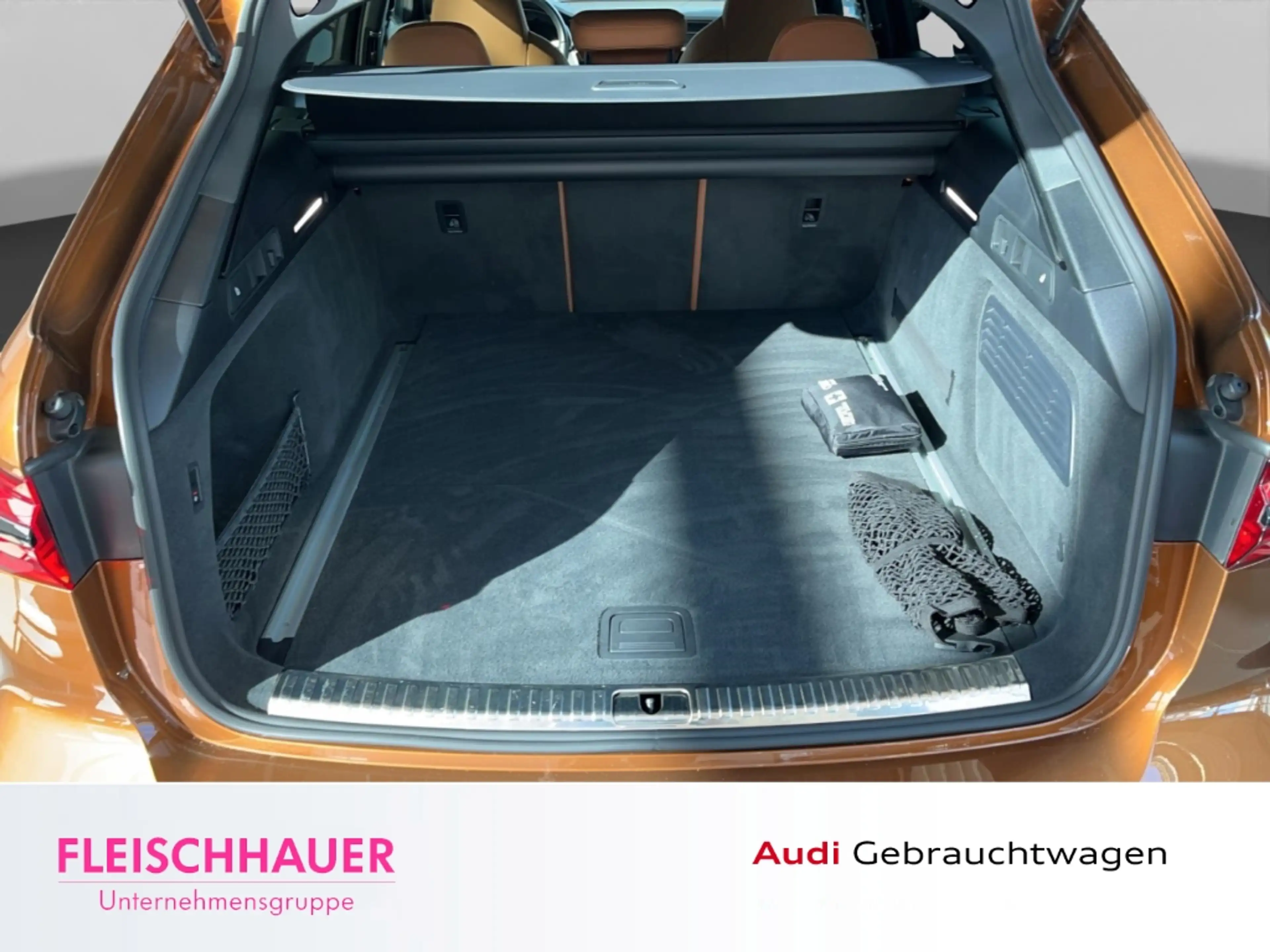 Audi RS6 Avant quattro HUD+MATRIX+AHK+PANO+DYNAMIC-PAKET+KA — photo 6