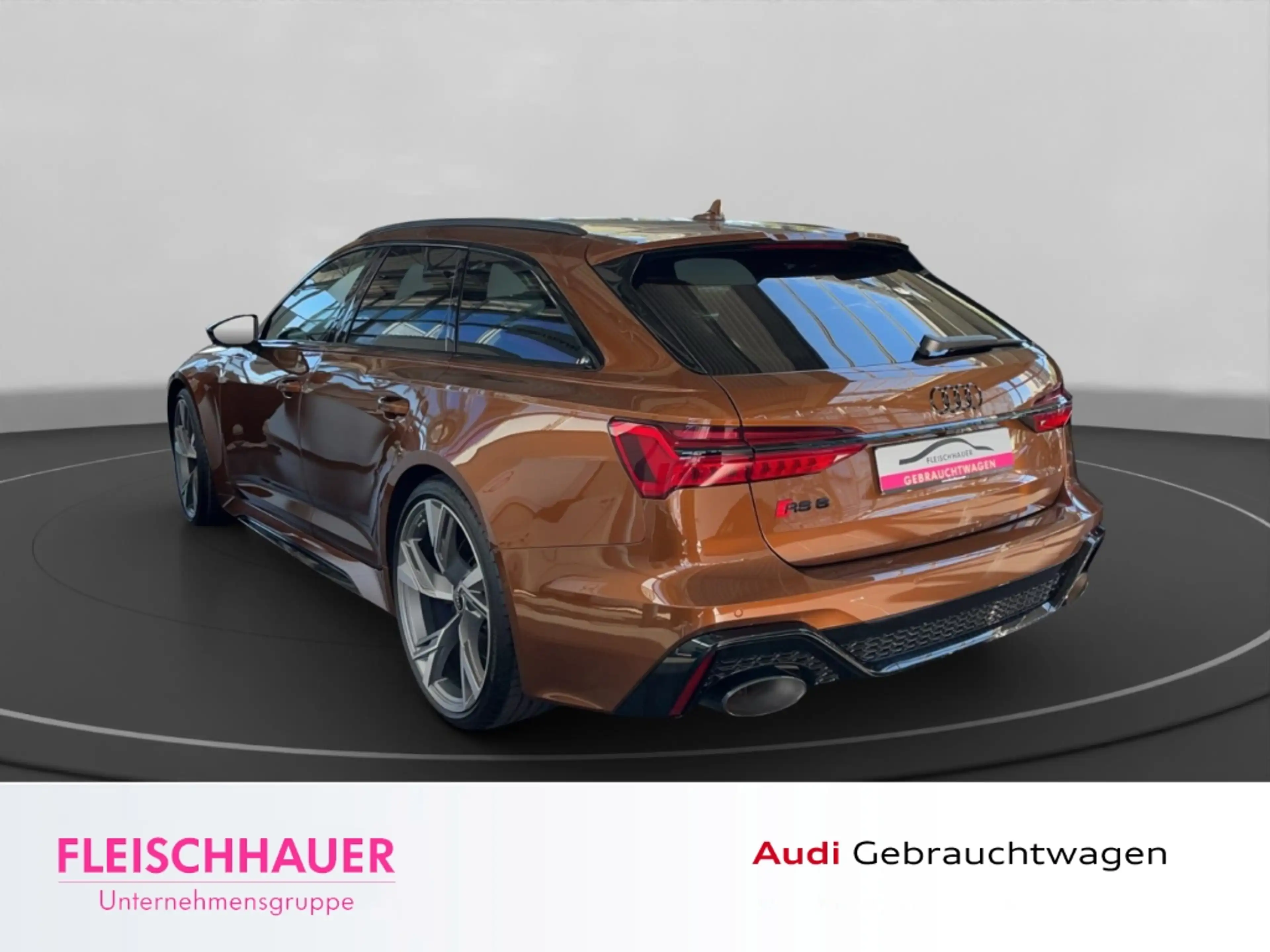 Audi RS6 Avant quattro HUD+MATRIX+AHK+PANO+DYNAMIC-PAKET+KA — photo 3