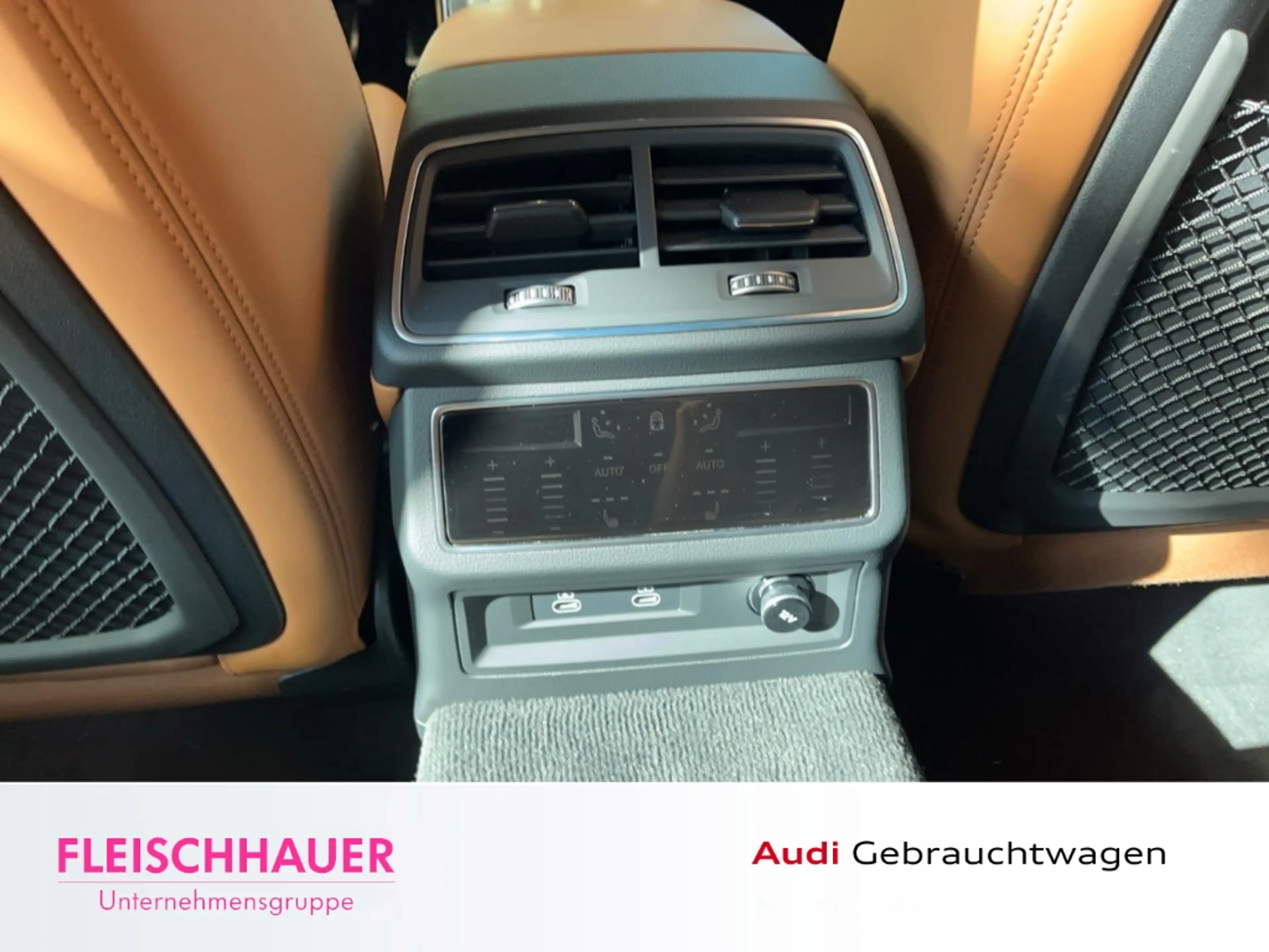 Audi RS6 Avant quattro HUD+MATRIX+AHK+PANO+DYNAMIC-PAKET+KA — photo 13