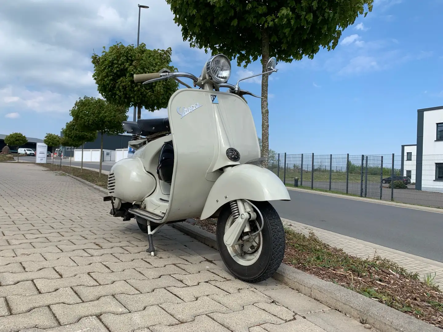 Vespa ACMA v56 125ccm - 1