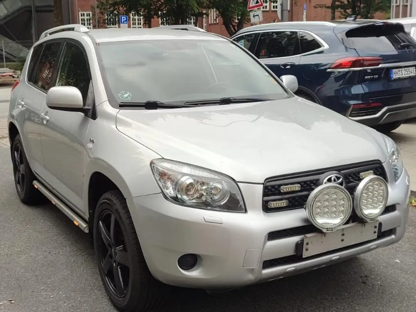 Toyota RAV 4 Toyota Rav4 D4D 2,2 Silber - 2
