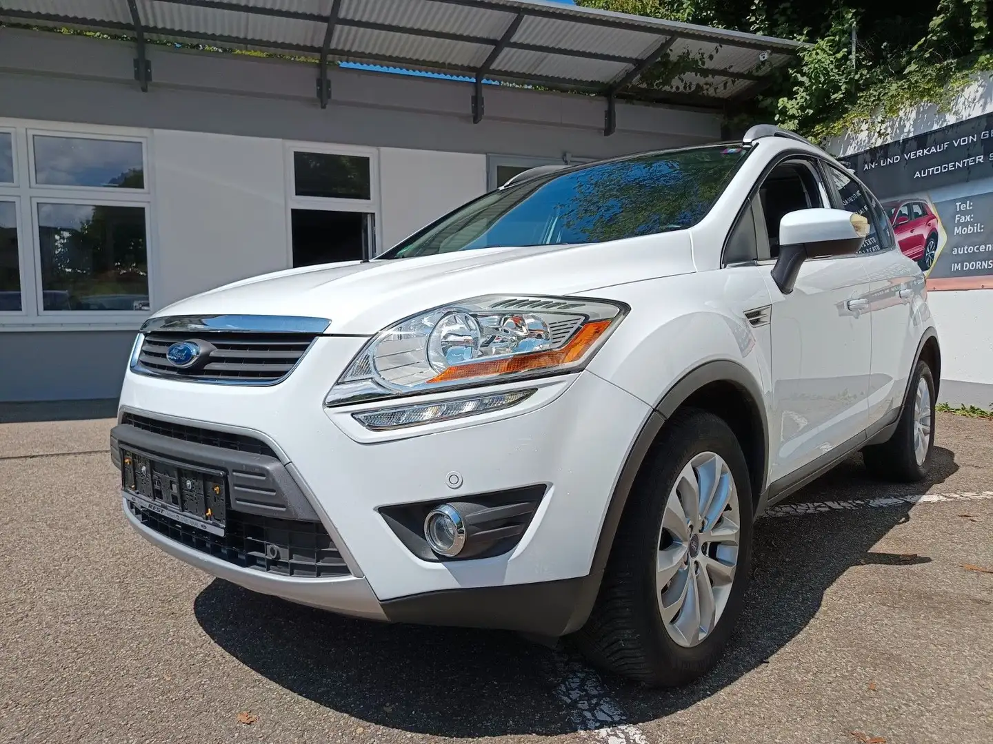Ford Kuga Titanium 4x4  Automatik / Navi / Panoram Blanc - 1