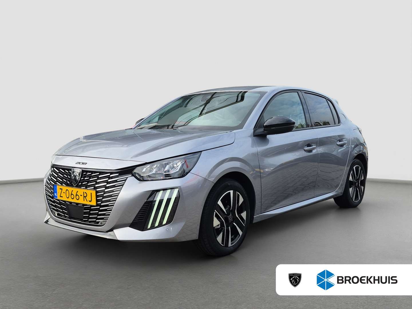 Peugeot 208 nuo 339 €/ mėn Benzinas/Elektra 2024m. Hečbekas Automatinė