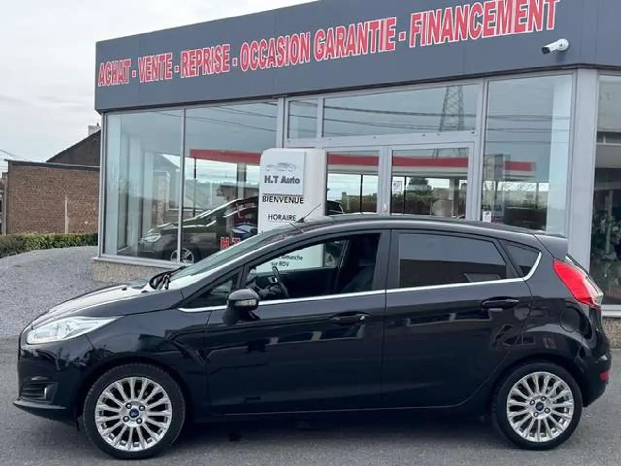 Ford Fiesta 3 portes — photo 7