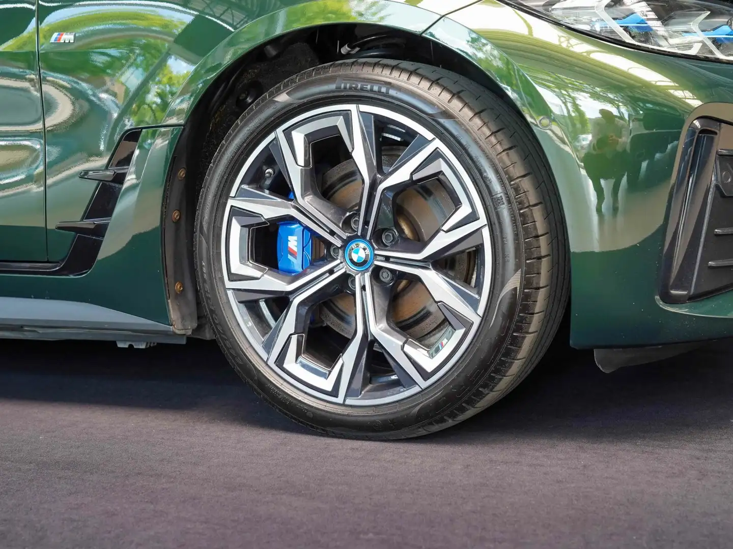 BMW i4 i4 40 e M Sport sanremo grün Leder beige Head-up Verde - 2
