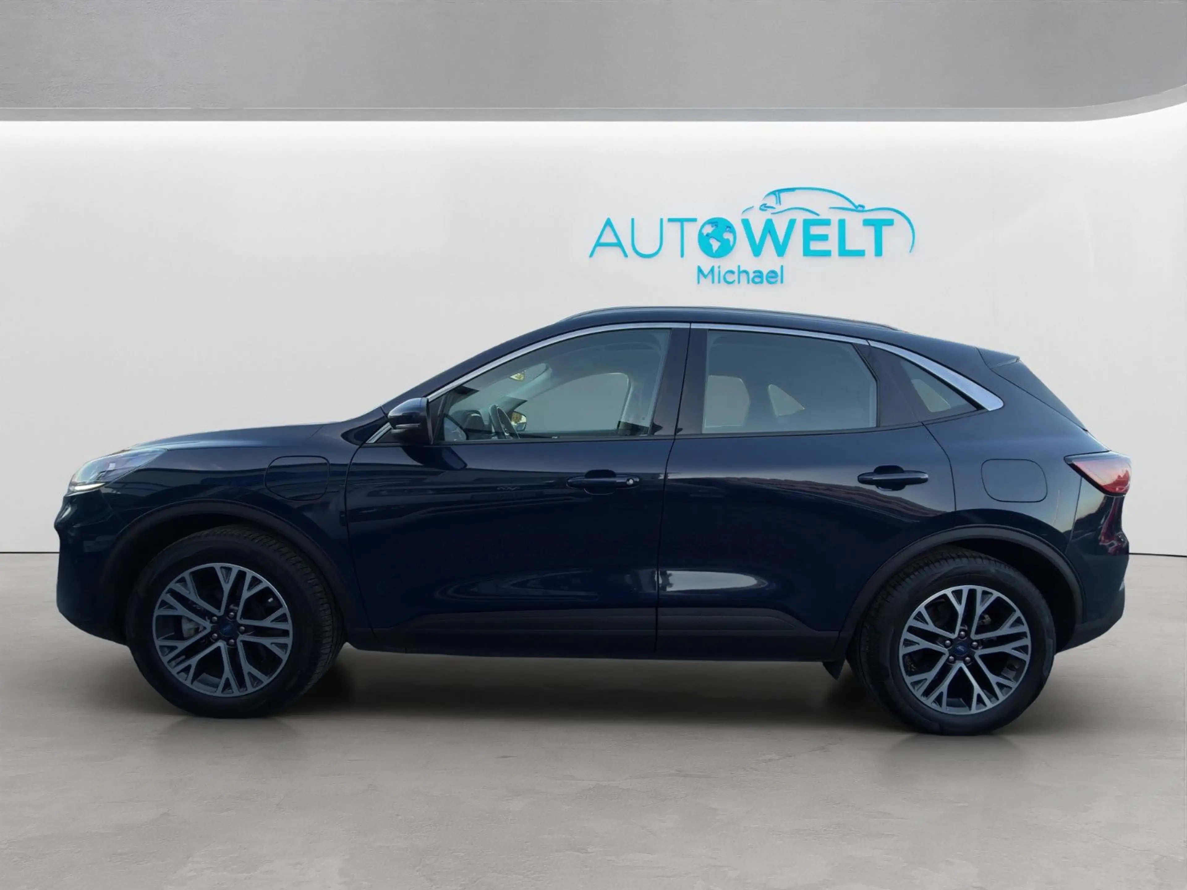 Ford Kuga 2.5 Hybrid Aut. KAM PANO SITZH LED APP AHK — photo 8