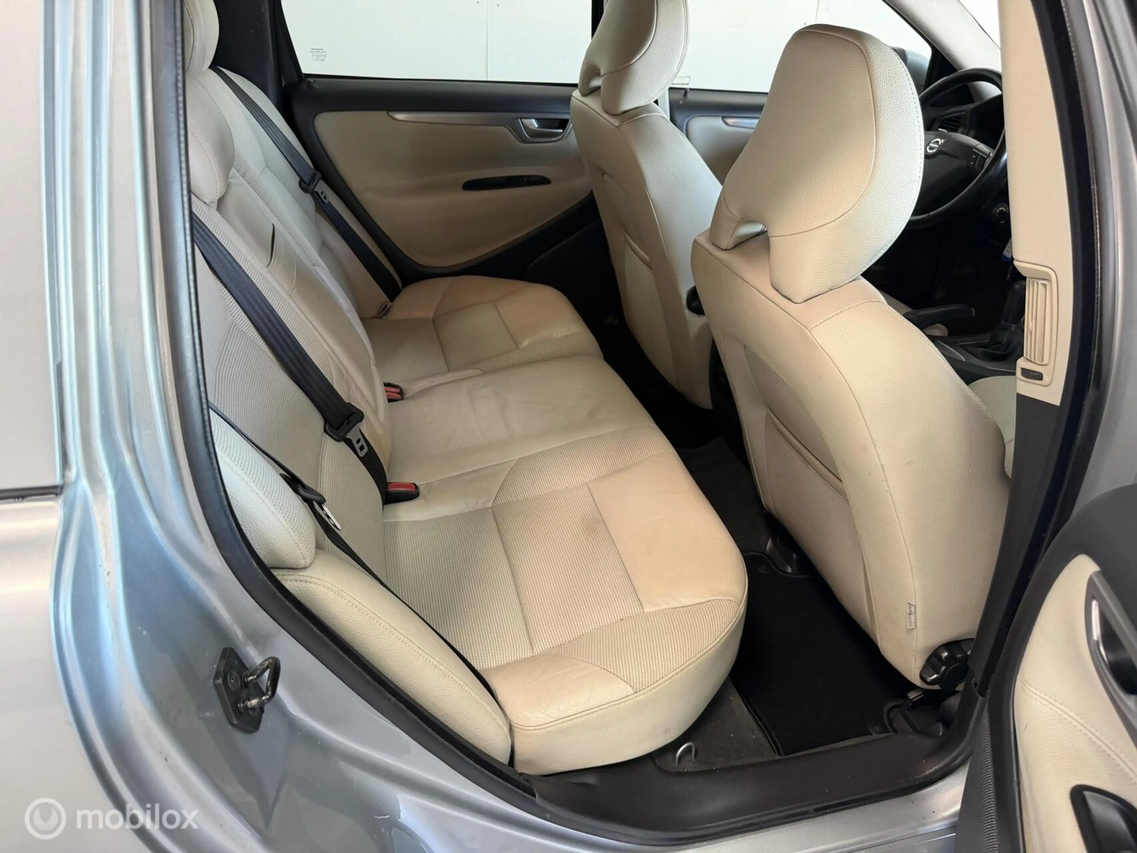Volvo V70 2.4 Edition Classic 170PK — photo 9