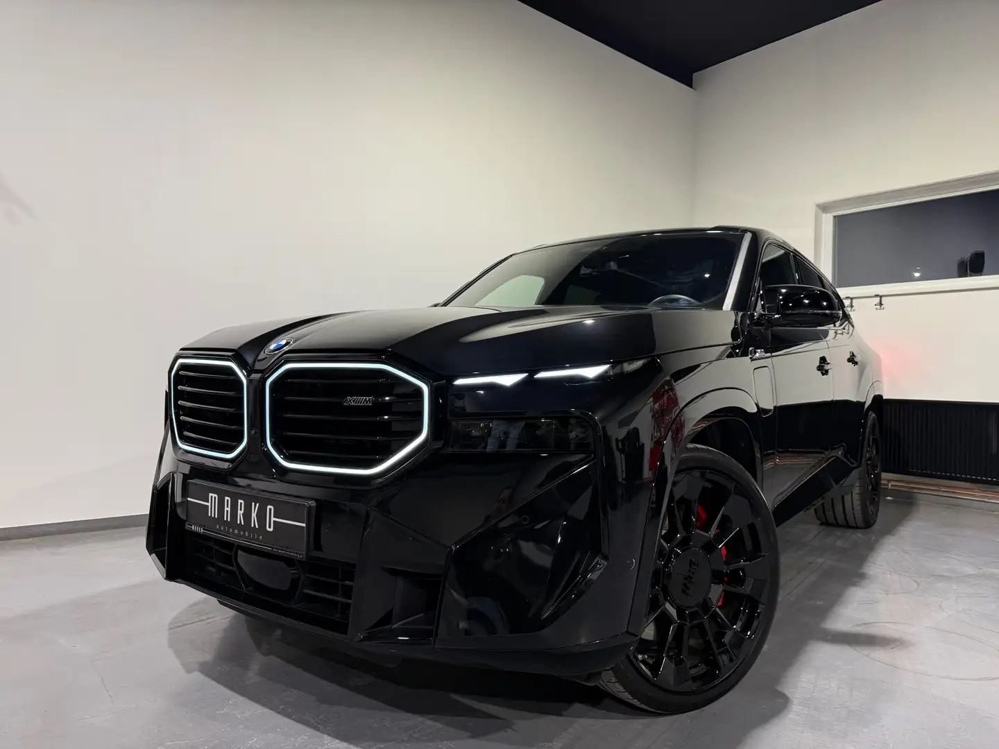 BMW XM 50e AHK uvm. Schwarz - 1