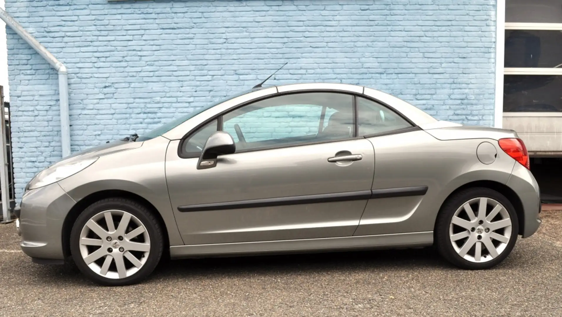 Peugeot 207 CC 1.6-16V TurboSport leer navi stoelverw Grijs - 2