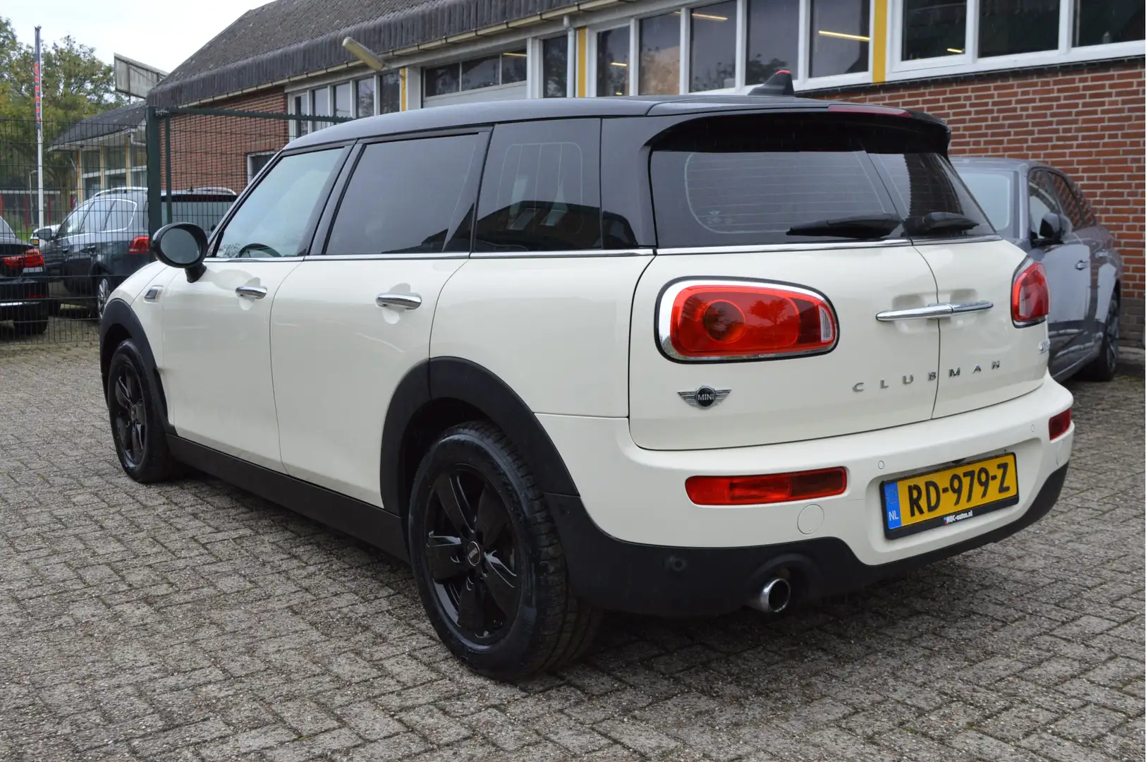 MINI Cooper Clubman Mini 1.5 Busn. Nap / Pano / Sportstoelen / Harman Blanc - 2