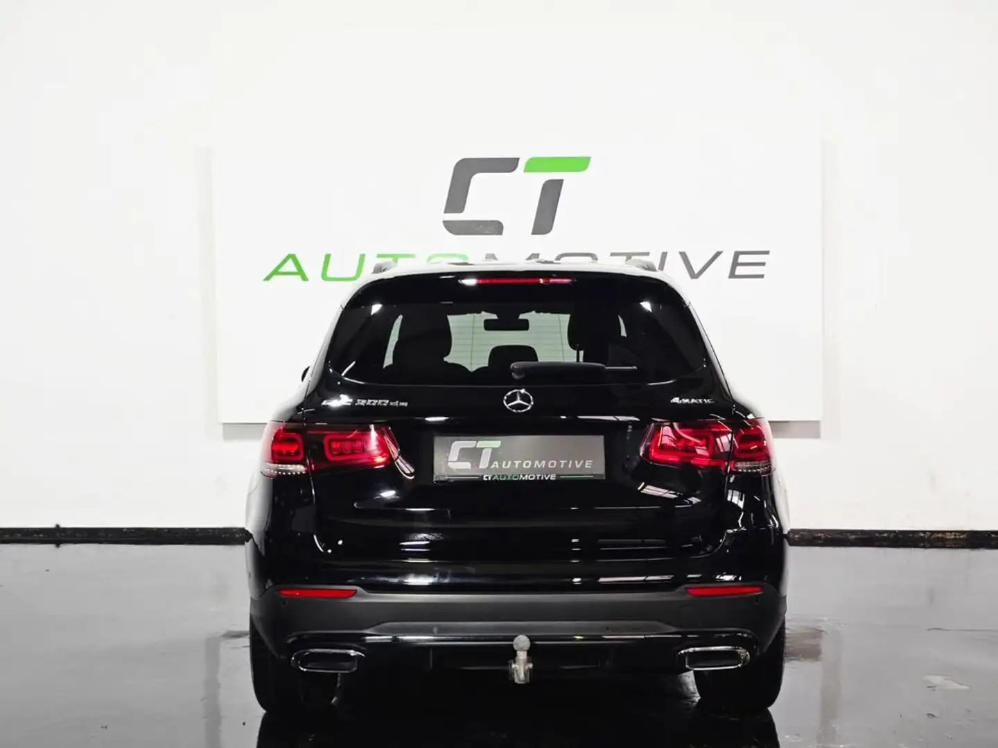 Mercedes-Benz GLC 300 de PHEV 4Matic AMG-Line Schwarz - 2