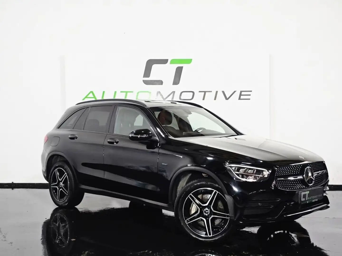 Mercedes-Benz GLC 300 de PHEV 4Matic AMG-Line Schwarz - 1