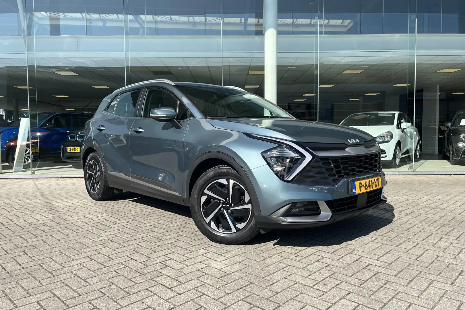 Kia Sportage 1.6 T-GDi MHEV DynamicLine NAV | Climate Control | Grijs - 2